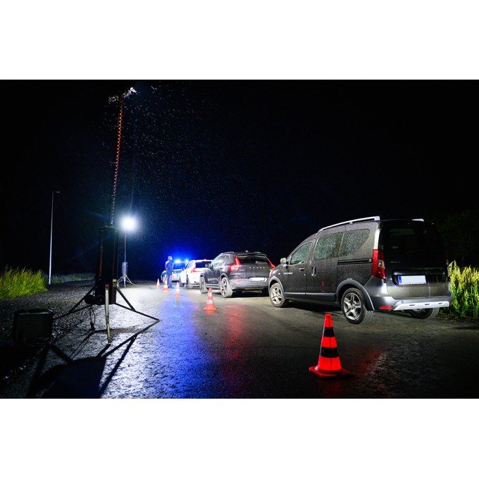 Turn telescopic iluminare temporara 420W - 65.000 lumeni RIDICARE ELECTRICA